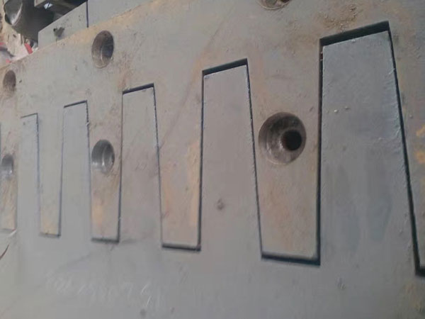 梳齒板型伸縮裝置圖片1